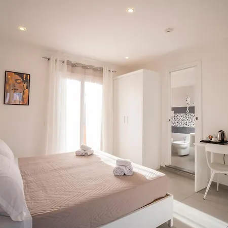 Residenza La Torre Panzió Tropea