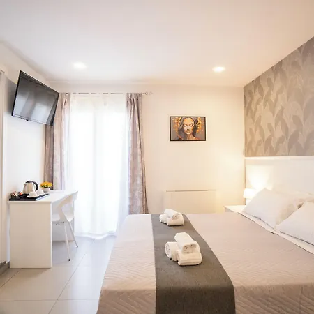 Residenza La Torre Oda ve Kahvaltı Tropea