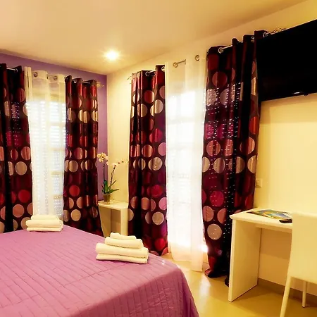 Residenza La Torre Nocleg ze śniadaniem