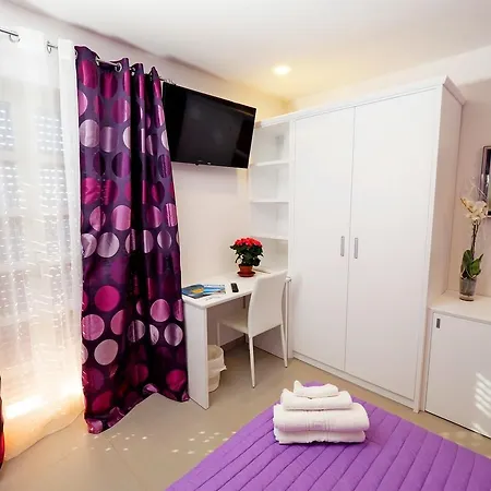 Residenza La Torre Nocleg ze śniadaniem