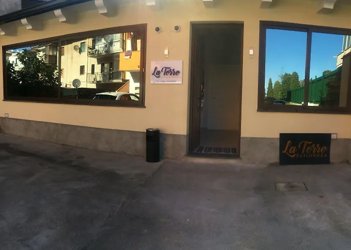 Residenza La Torre Bed & Breakfast 3*