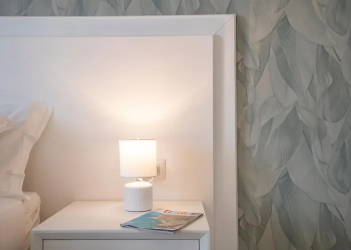 Residenza La Torre Bed & Breakfast 4*